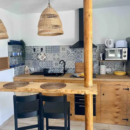 In Beautiful Chalet, Faz Apartament *
